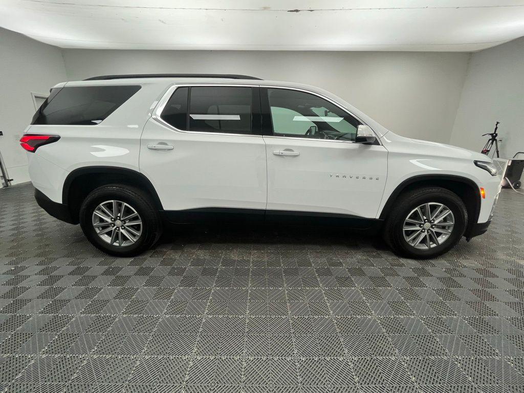 used 2023 Chevrolet Traverse car, priced at $31,500