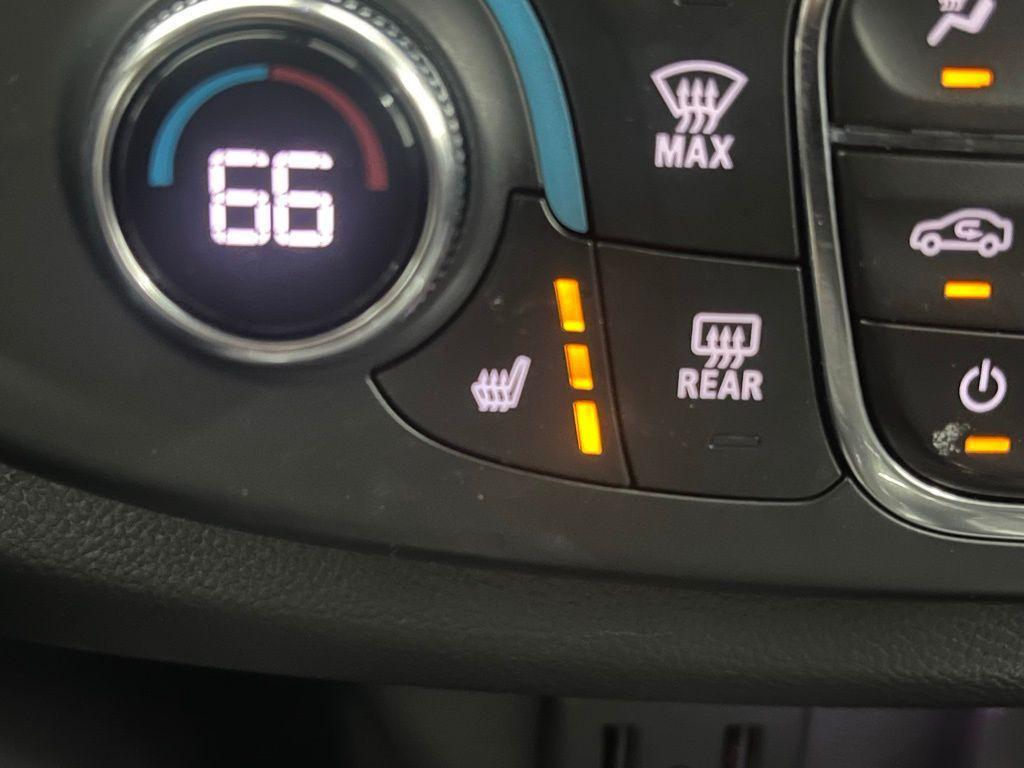 used 2023 Chevrolet Traverse car, priced at $31,500