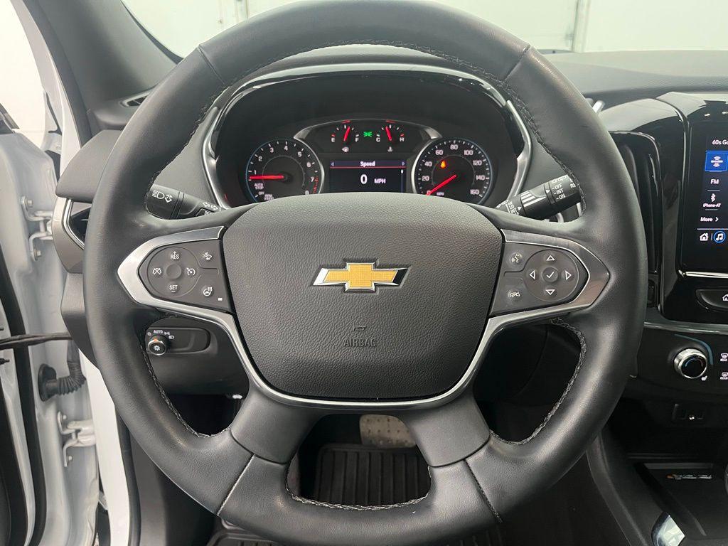 used 2023 Chevrolet Traverse car, priced at $31,500
