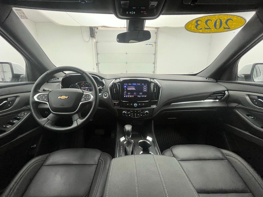 used 2023 Chevrolet Traverse car, priced at $31,500
