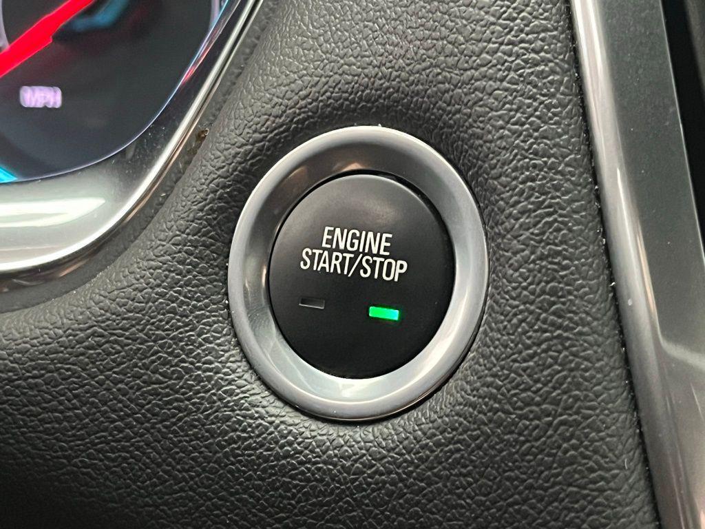 used 2022 Chevrolet Traverse car, priced at $28,257