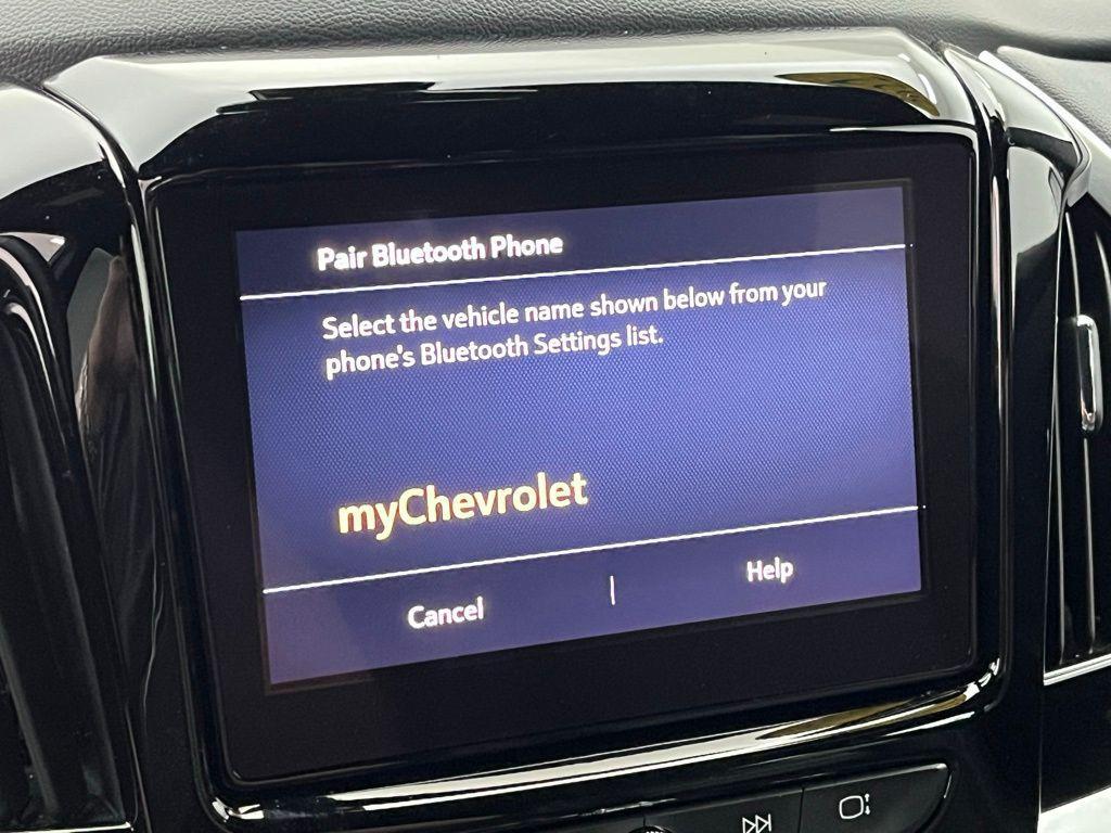 used 2022 Chevrolet Traverse car, priced at $28,257