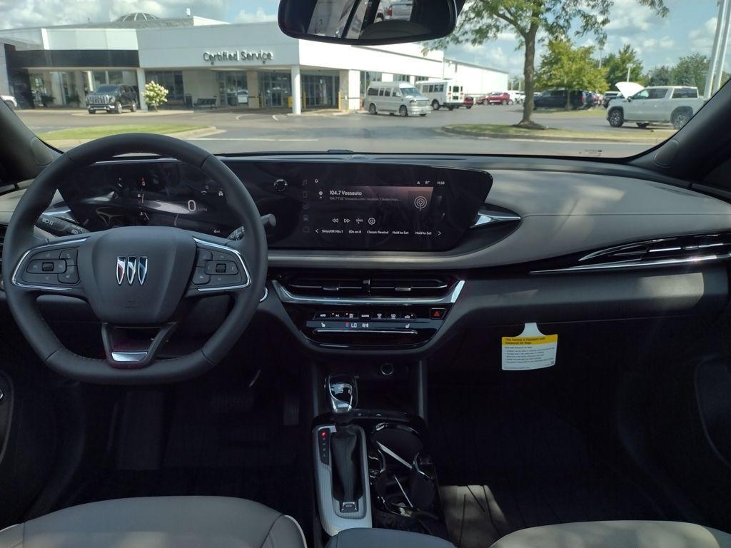 new 2025 Buick Envista car, priced at $31,000