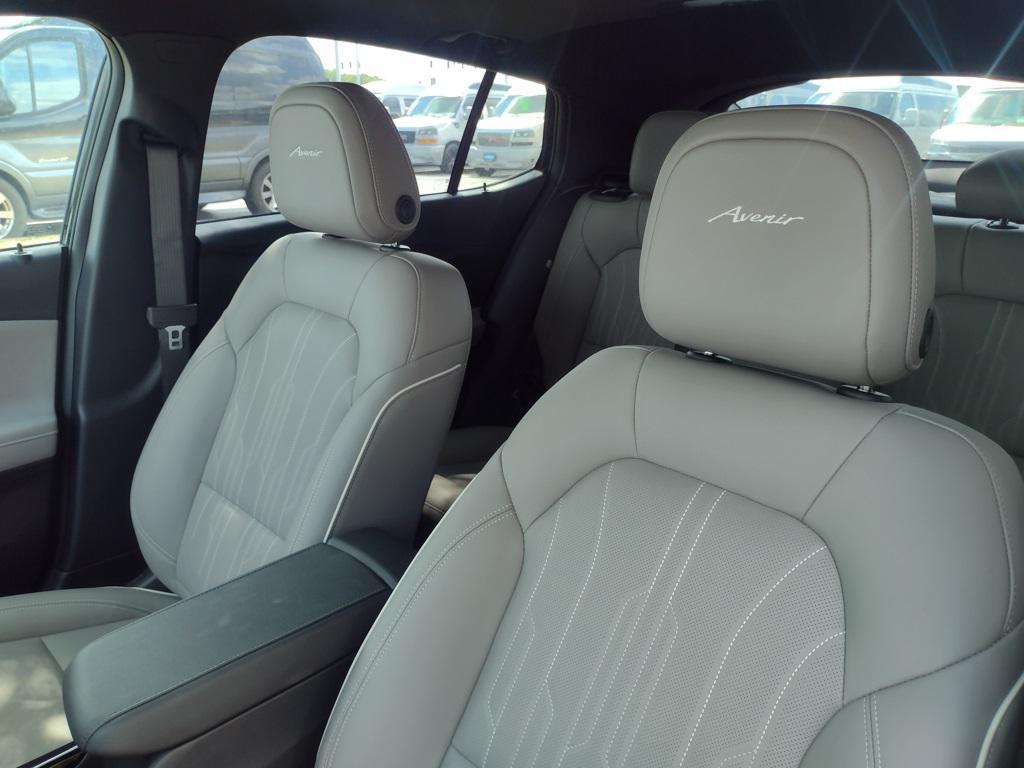 new 2025 Buick Envista car, priced at $31,835