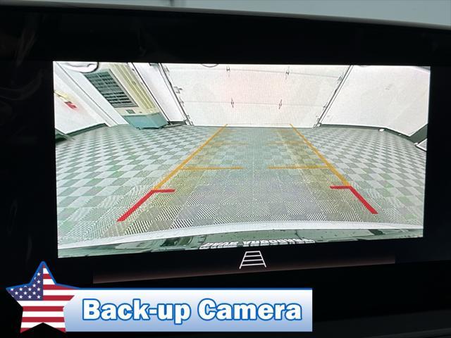 new 2025 Buick Envista car, priced at $30,070