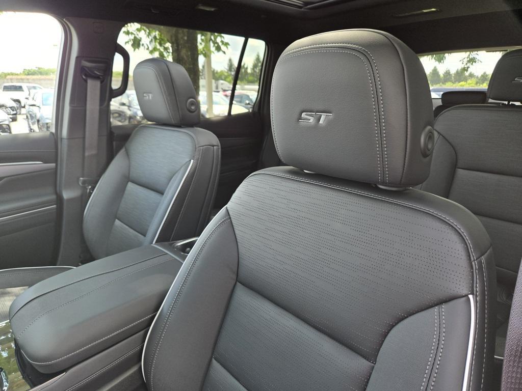 new 2026 Buick Enclave car, priced at $56,255