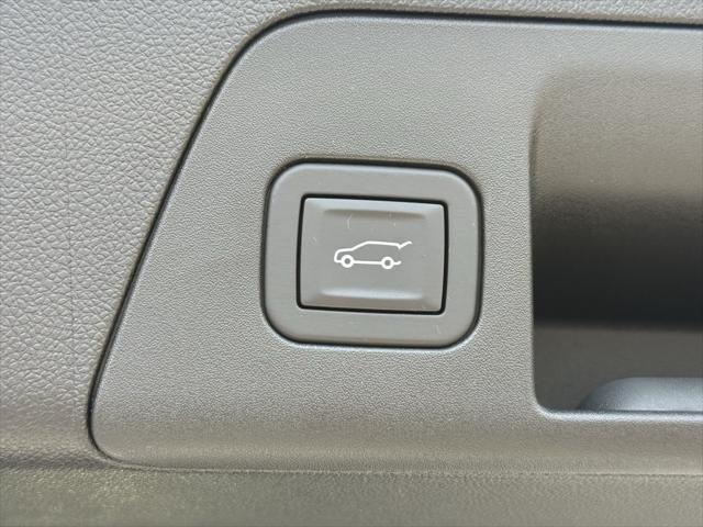 new 2025 Buick Envision car, priced at $43,497