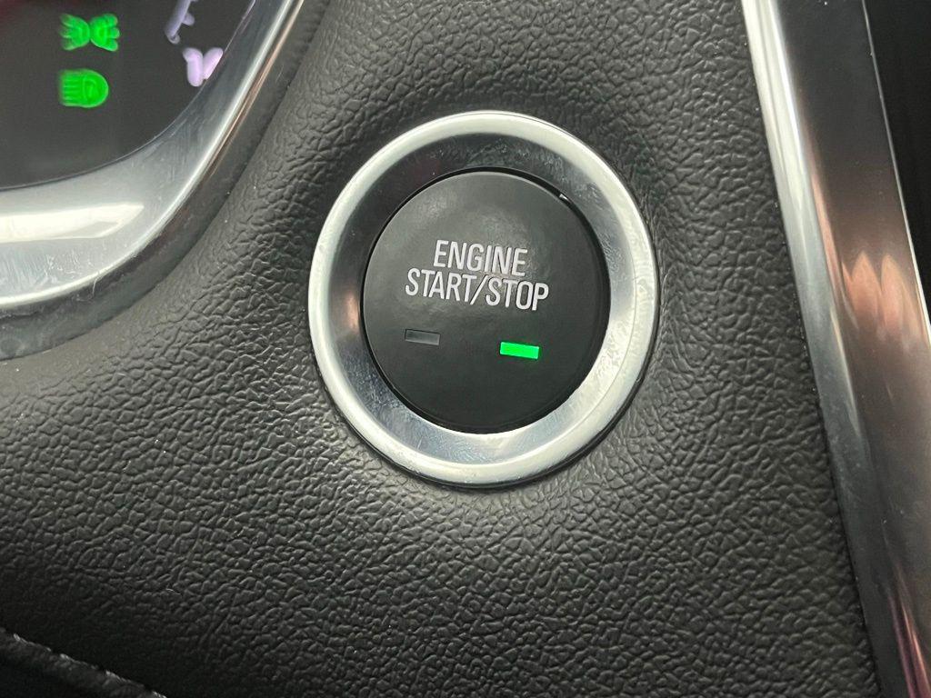 used 2023 Chevrolet Traverse car, priced at $31,498