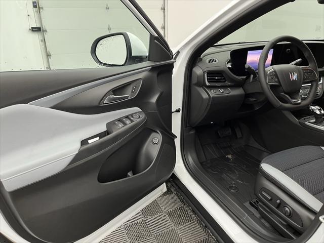 new 2025 Buick Envista car, priced at $27,630