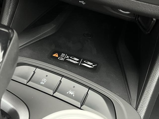 new 2025 Buick Envista car, priced at $27,630