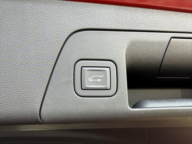 new 2025 Buick Envision car, priced at $42,860