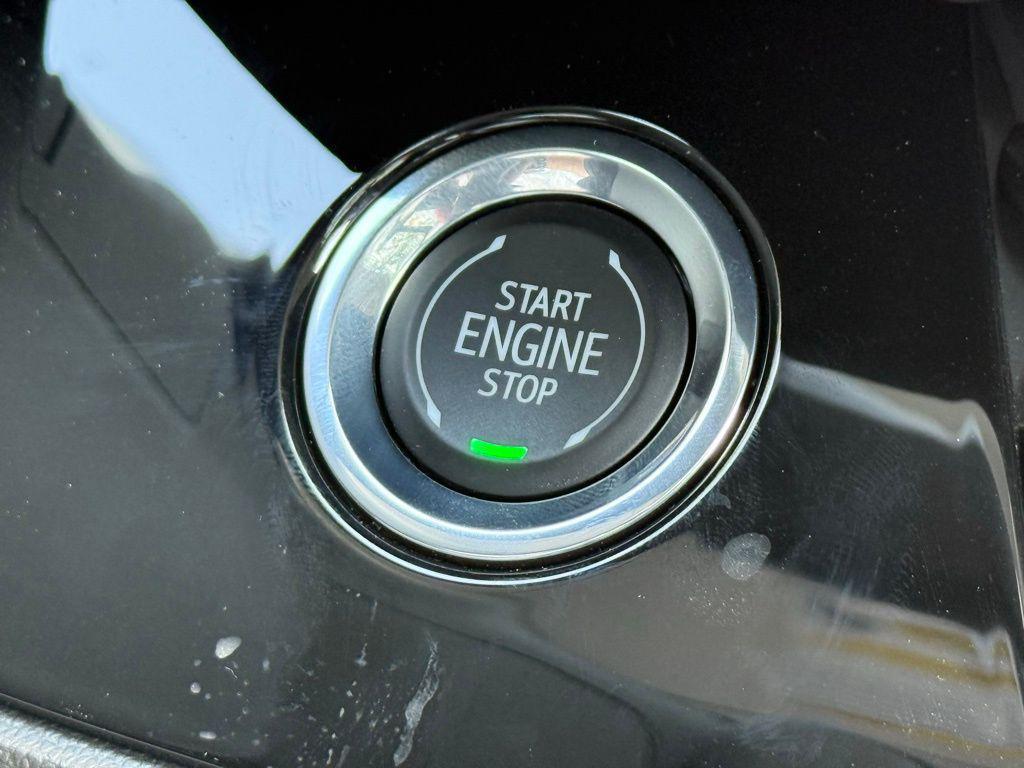 new 2025 Buick Envision car, priced at $39,000