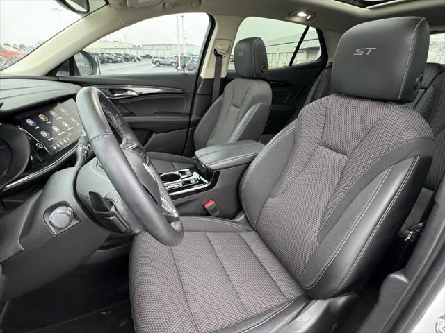 used 2022 Buick Envision car, priced at $24,498