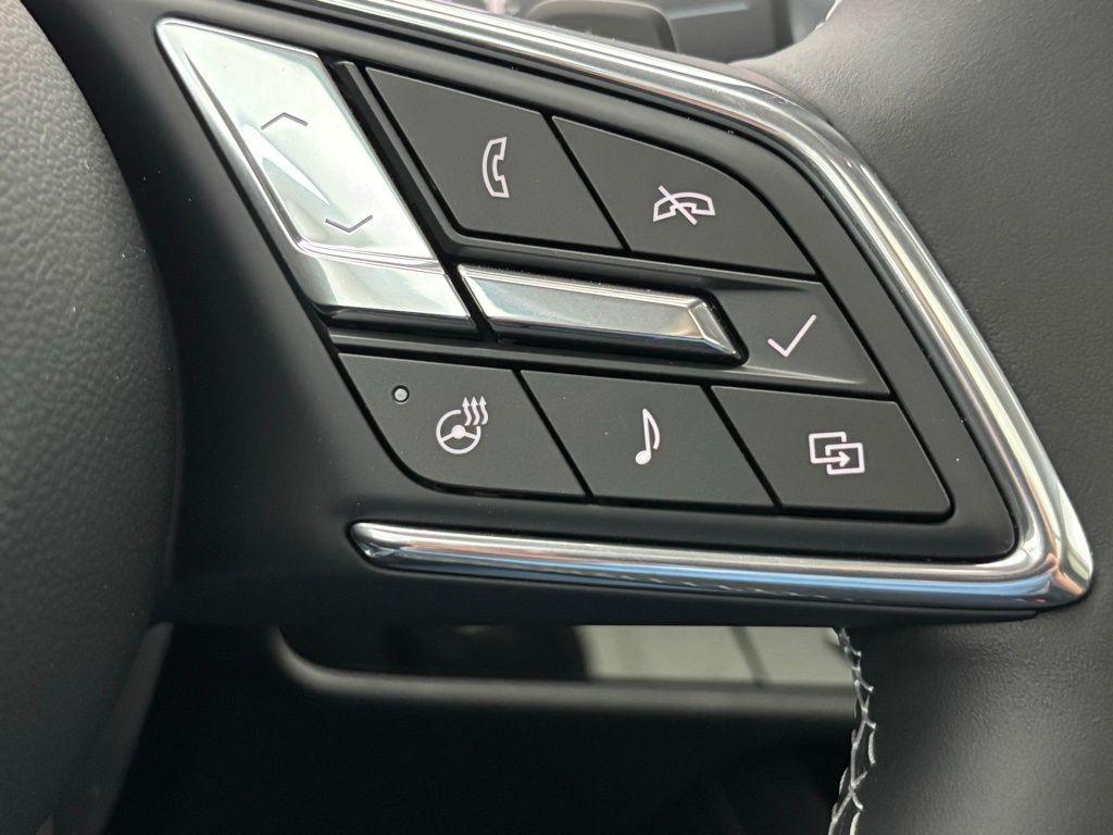 new 2025 Buick Envision car, priced at $43,878