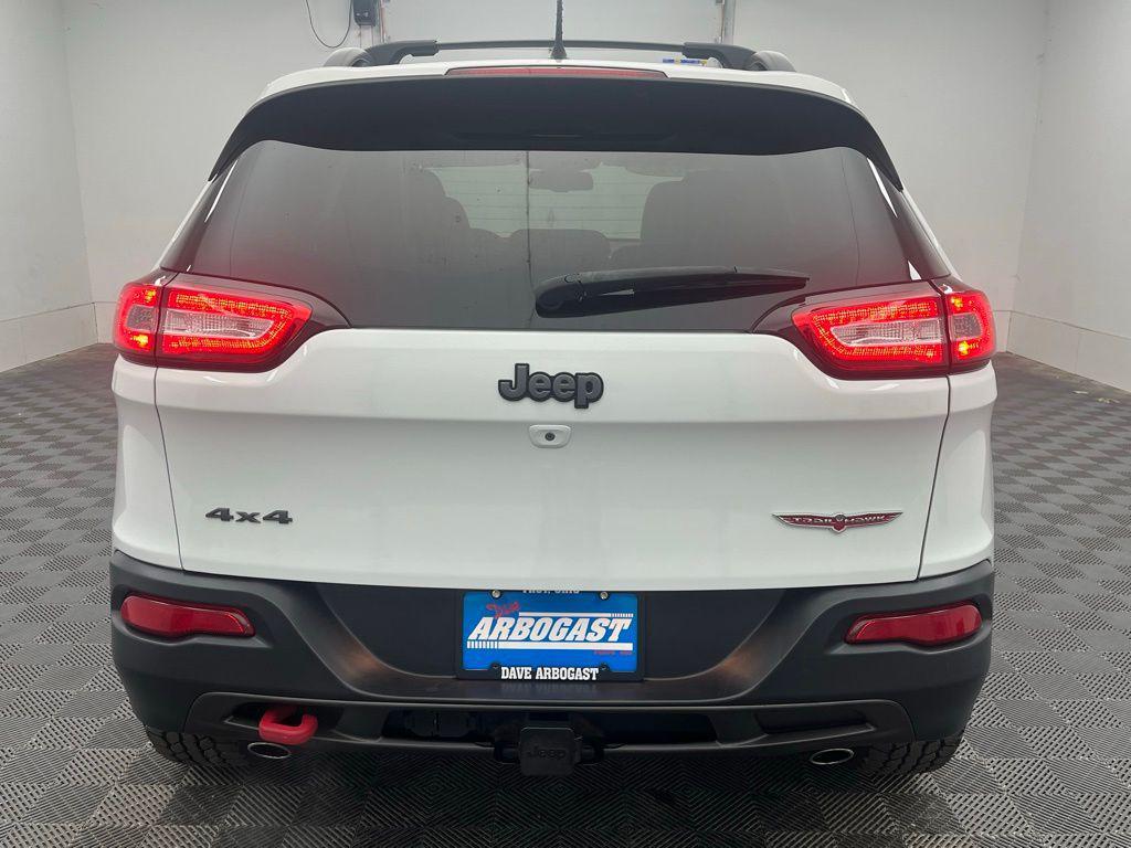 used 2015 Jeep Cherokee car, priced at $11,495