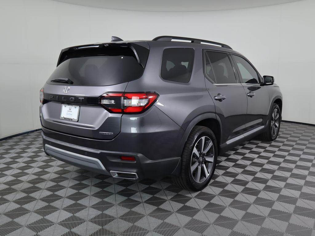 used 2023 Honda Pilot car, priced at $37,999