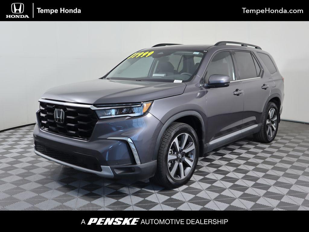 used 2023 Honda Pilot car, priced at $37,999