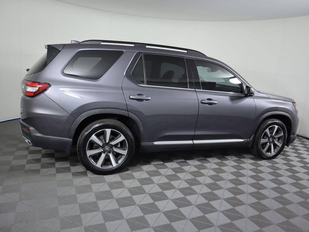 used 2023 Honda Pilot car, priced at $37,999