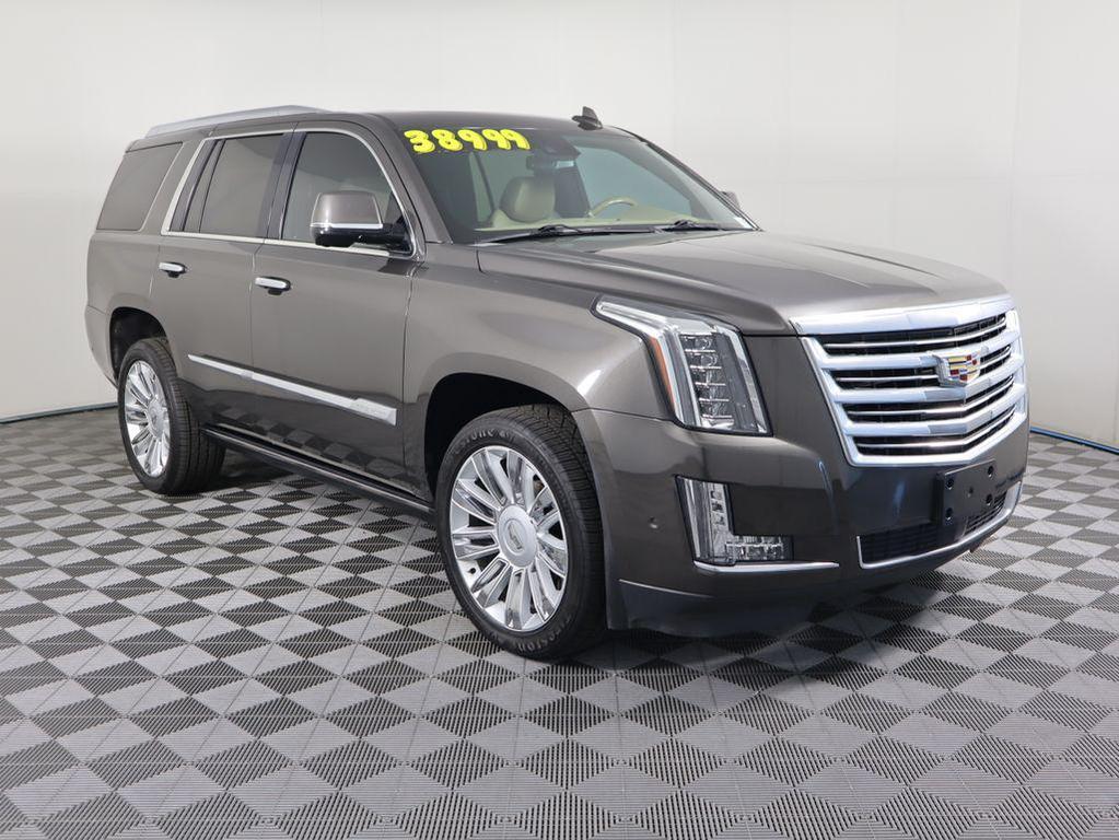 used 2020 Cadillac Escalade car, priced at $38,999