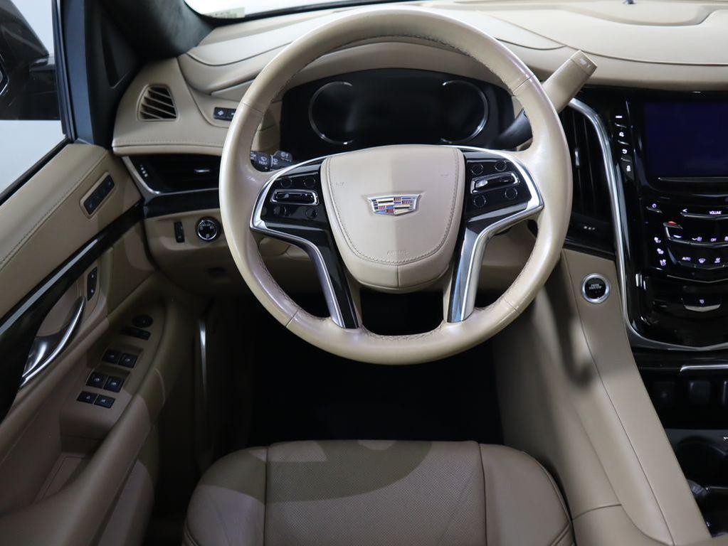 used 2020 Cadillac Escalade car, priced at $38,999