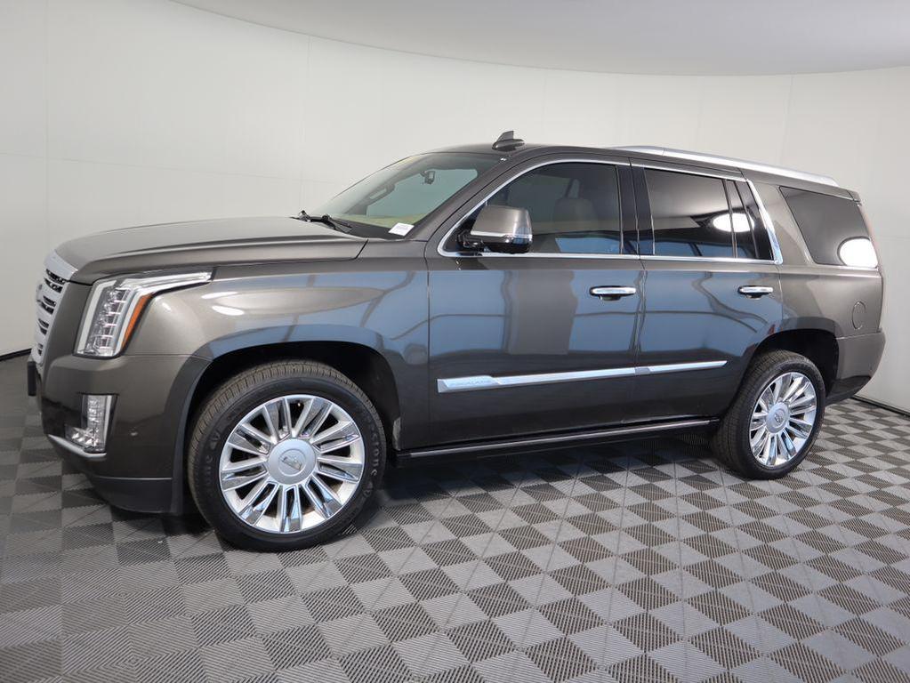 used 2020 Cadillac Escalade car, priced at $38,999