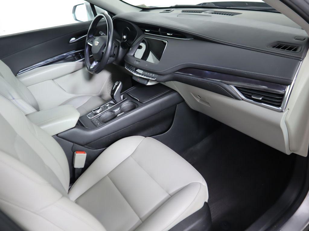 used 2020 Cadillac XT4 car, priced at $19,777