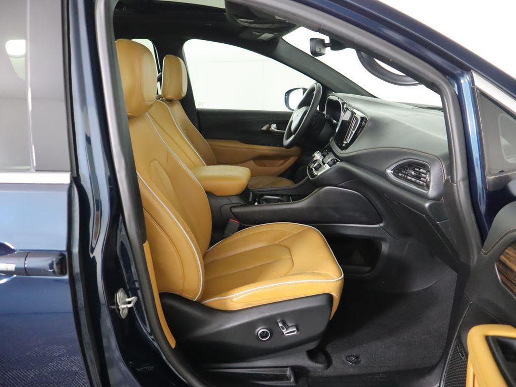 used 2022 Chrysler Pacifica car, priced at $31,999