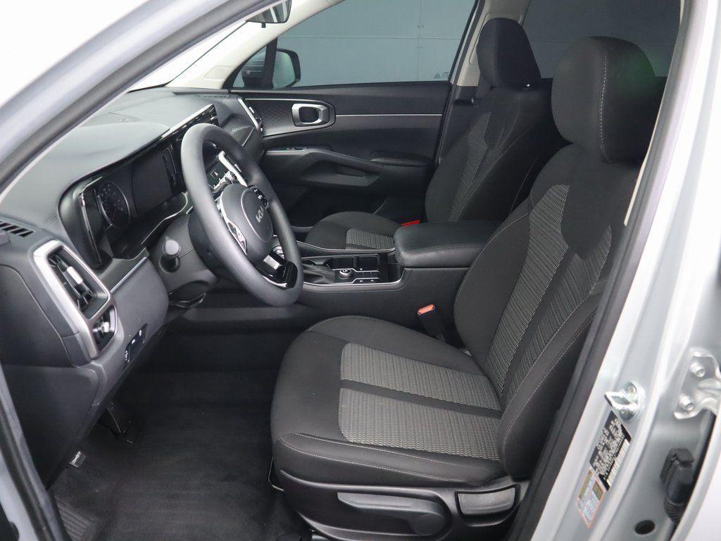 used 2022 Kia Sorento car, priced at $22,998