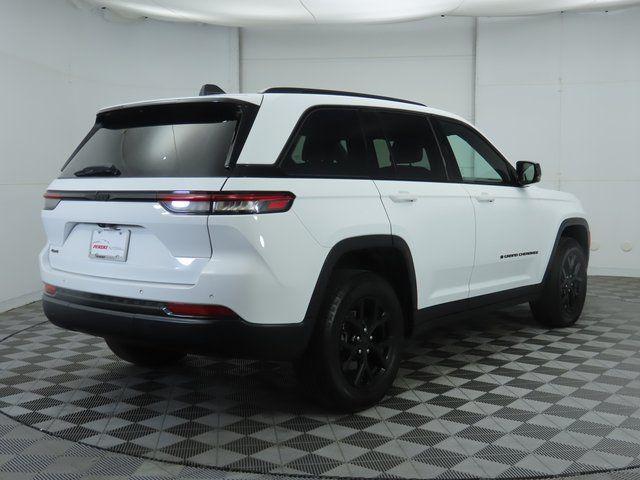 used 2024 Jeep Grand Cherokee car, priced at $30,998