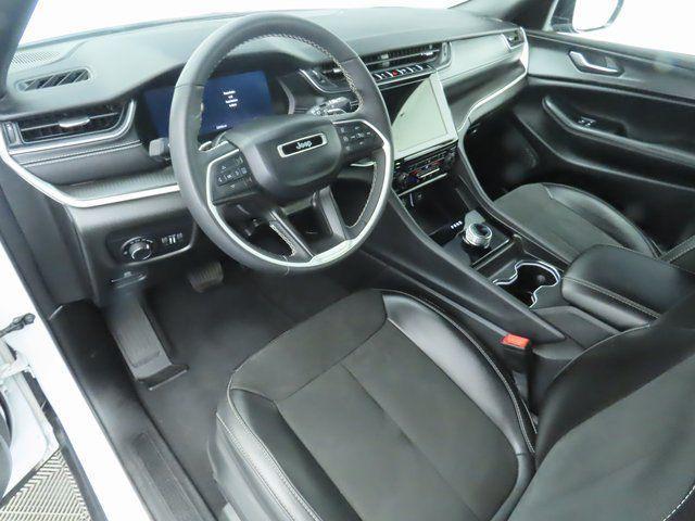 used 2024 Jeep Grand Cherokee car, priced at $30,998