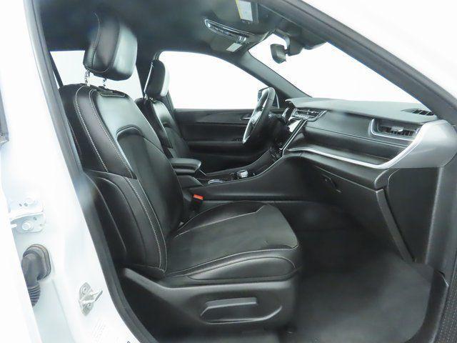 used 2024 Jeep Grand Cherokee car, priced at $30,998