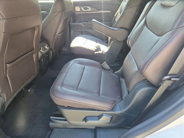 new 2025 Ford Explorer car, priced at $52,486