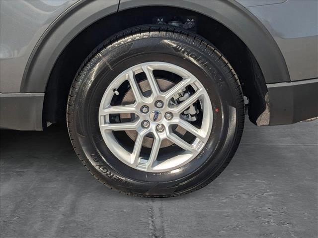 new 2025 Ford Explorer car, priced at $39,460