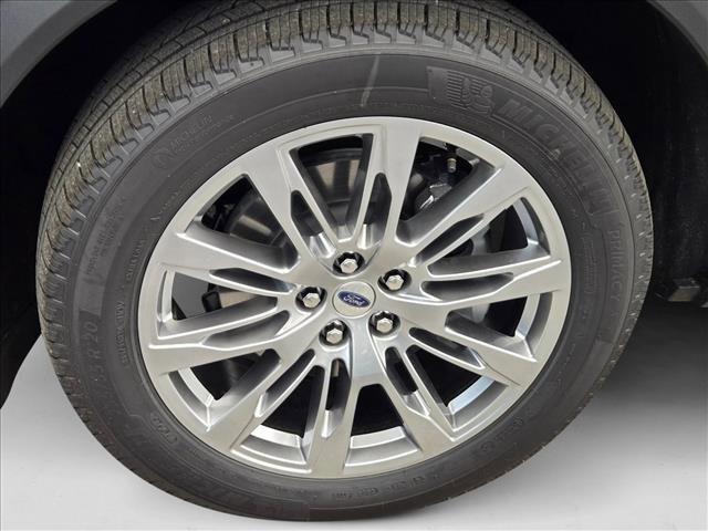 new 2025 Ford Explorer car, priced at $51,906