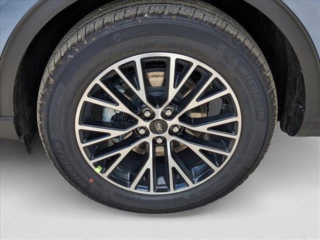 new 2025 Ford Escape PHEV car, priced at $31,203