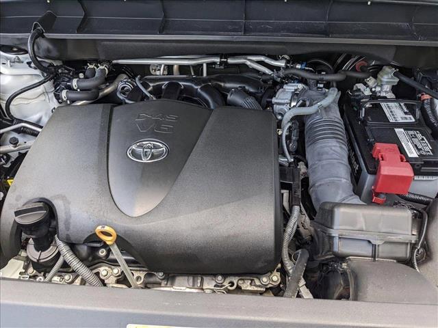 used 2022 Toyota Highlander car, priced at $33,984