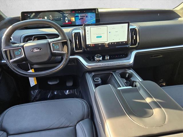 new 2025 Ford Expedition car, priced at $79,988