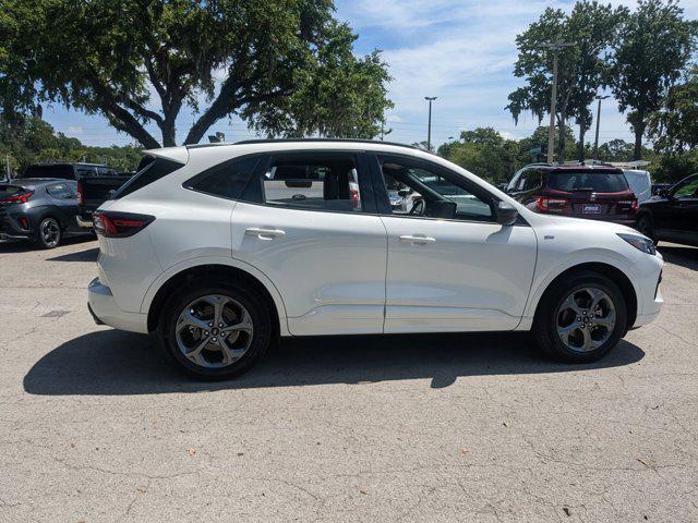 used 2023 Ford Escape car, priced at $20,924