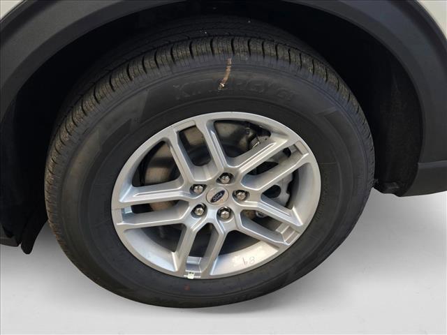 new 2025 Ford Explorer car, priced at $39,486
