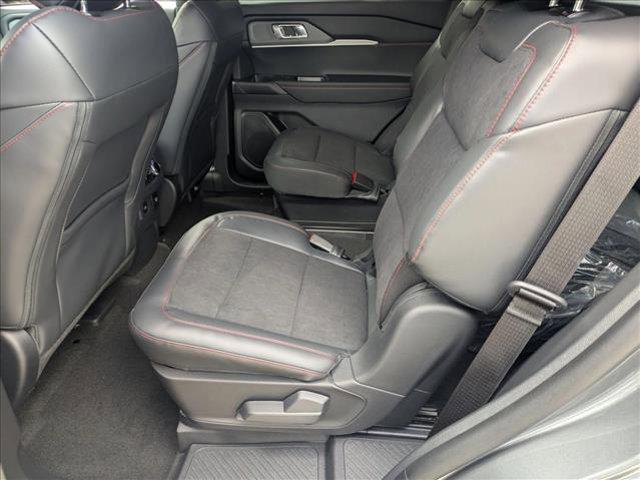 new 2025 Ford Explorer car, priced at $52,728