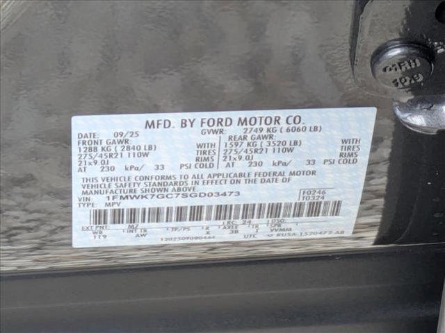 new 2025 Ford Explorer car, priced at $52,728
