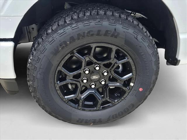 new 2025 Ford F-150 car, priced at $55,894