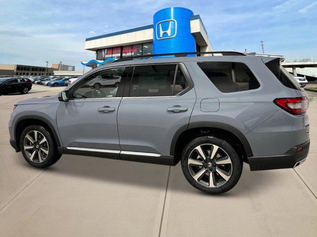 new 2025 Honda Pilot car, priced at $47,327