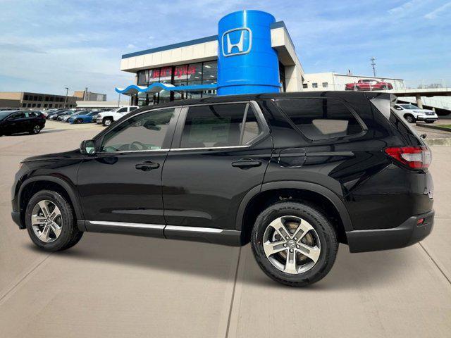 new 2025 Honda Pilot car, priced at $44,268