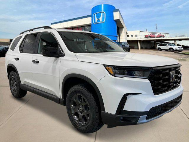 new 2025 Honda Pilot car, priced at $51,785