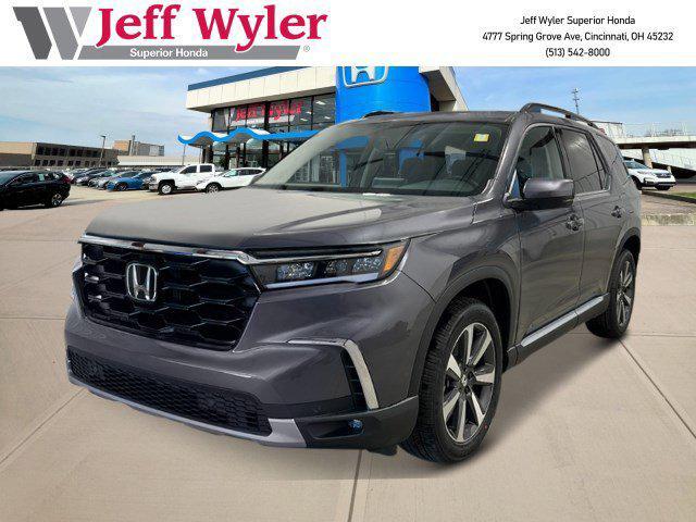 new 2025 Honda Pilot car, priced at $51,050