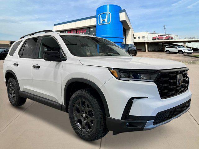 new 2025 Honda Pilot car, priced at $48,160