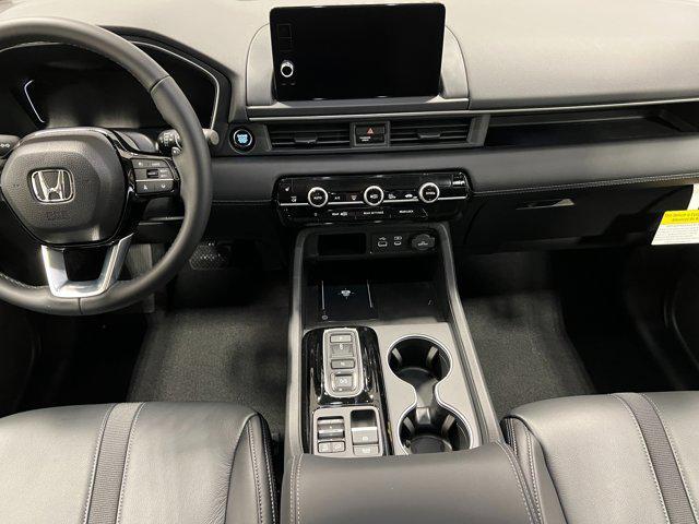 new 2025 Honda Pilot car, priced at $51,550