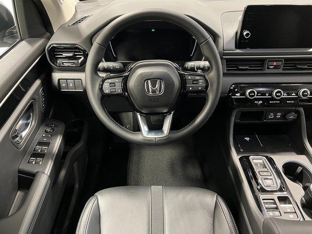 new 2025 Honda Pilot car, priced at $51,550