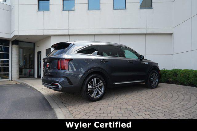 used 2022 Kia Sorento Plug-In Hybrid car, priced at $28,800
